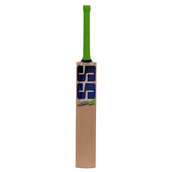 SS Master 1500 English Willow Cricket Bat front